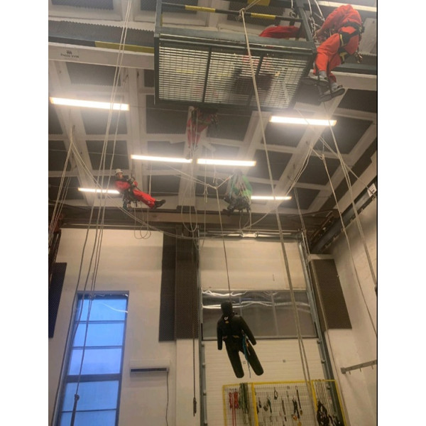 Манекен для тренувань рятувальників