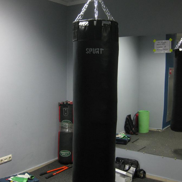 Боксерський мішок SPURT (200х40) Боксерський мішок SPURT (200х40)